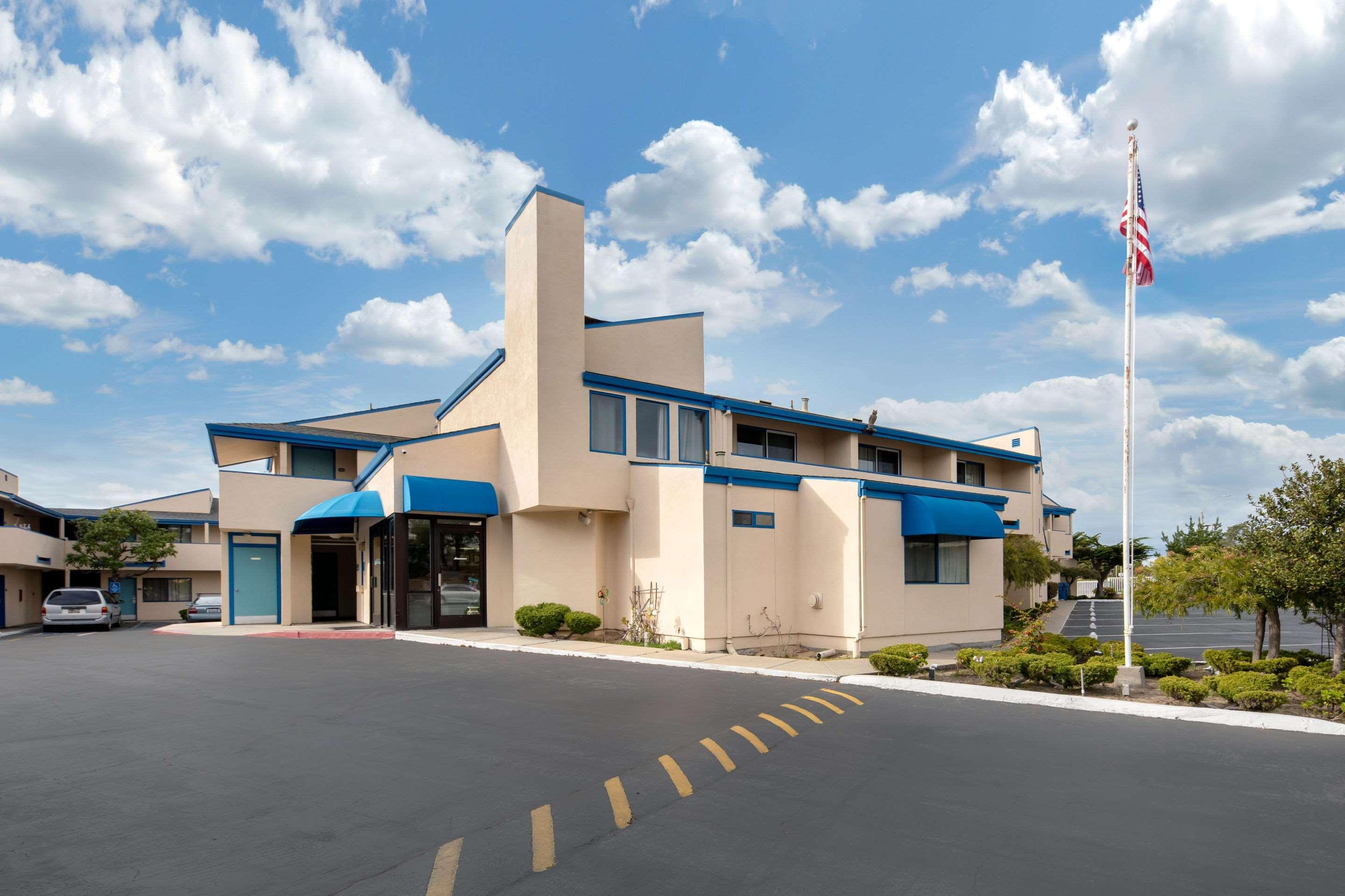 Econo Hospedaje Bay Breeze Seaside Exterior foto